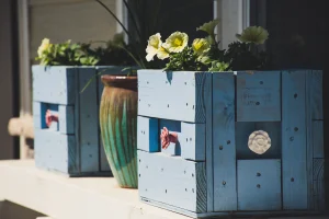 cheap diy planter ideas for small outdoor spaces